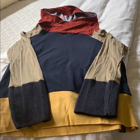 Color block light sweatshirt - Picture 1 of 3